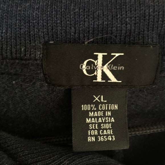 Calvin Klein Sweater - Picture 3 of 3